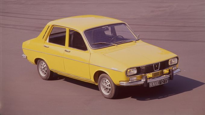 Renault 12 ve sportovněji laděné verzi TS.
