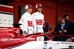 "Iceman" zůstane v F1 další rok. Alfa Romeo si nechá i Giovinazziho