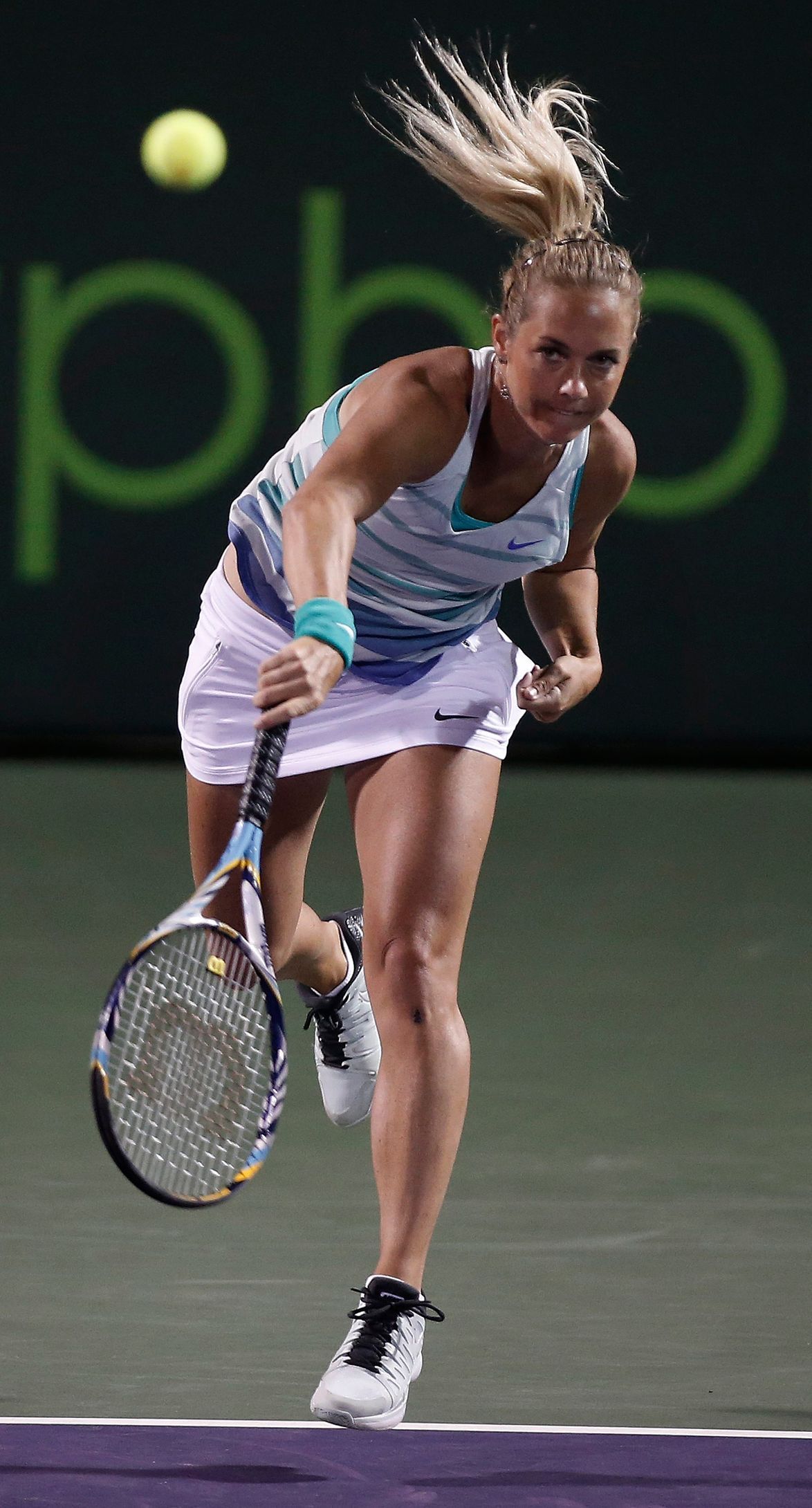 Klára Zakopalová v souboji se Šarapovovou na turnaji v Miami 2013