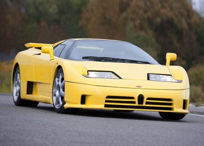 Bugatti EB 110 - Exotický vůz zaznamenal v poslední době skokový nárůst ceny.