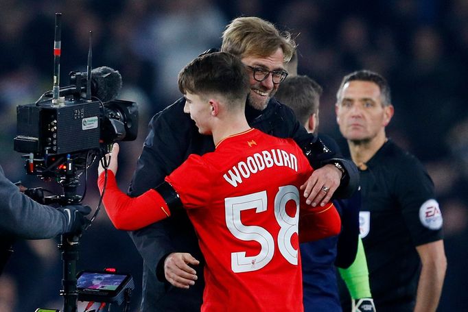 Ben Woodburn a Jürgen Klopp