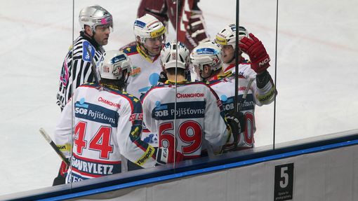 Vzácný okamžik, Pardubice totiž dokázaly dát Spartě pouze dvě branky.