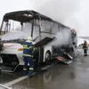 Požár autobusu na D11