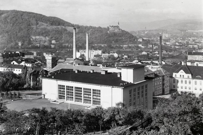 Vrbenského lázně patřily k někdejší pýše ústecké městské čtvrti Střekov. Snímek z roku 1935.