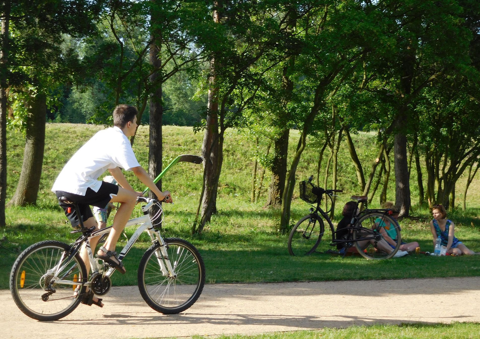 Hokejbalová exhibice na podporu zneužívaných míchaček
