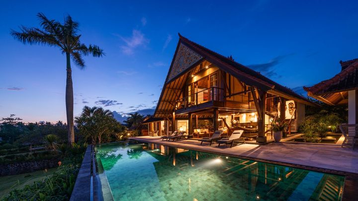 Turistický ráj praská ve švech. Bali chce omezit Airbnb a chránit veřejné služby; Zdroj foto: Bába na Bali