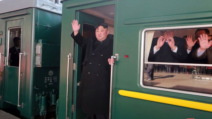 Foto: Na palubě bývali humři i drahé víno. Kimův luxusní vlak míří do Vietnamu