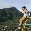Merapi chrlí lávu