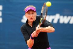 Smitková skončila v Gstaadu, Krejčíková ztratila dobře rozehrané utkání v Bukurešti