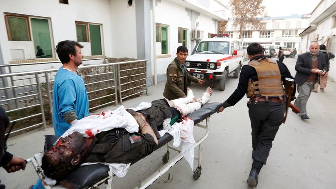 Další teroristický útok v afghánské metropoli Kábulu.
