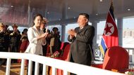 Kim ve svém projevu při spuštění, o kterém informovala KCNA, uvedl, že loď bude předána námořnictvu a do služby vstoupí začátkem příštího roku.