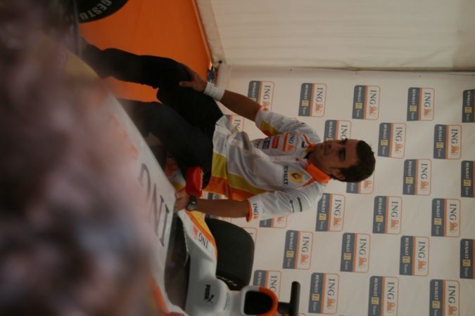 Fernando Alonso v Praze