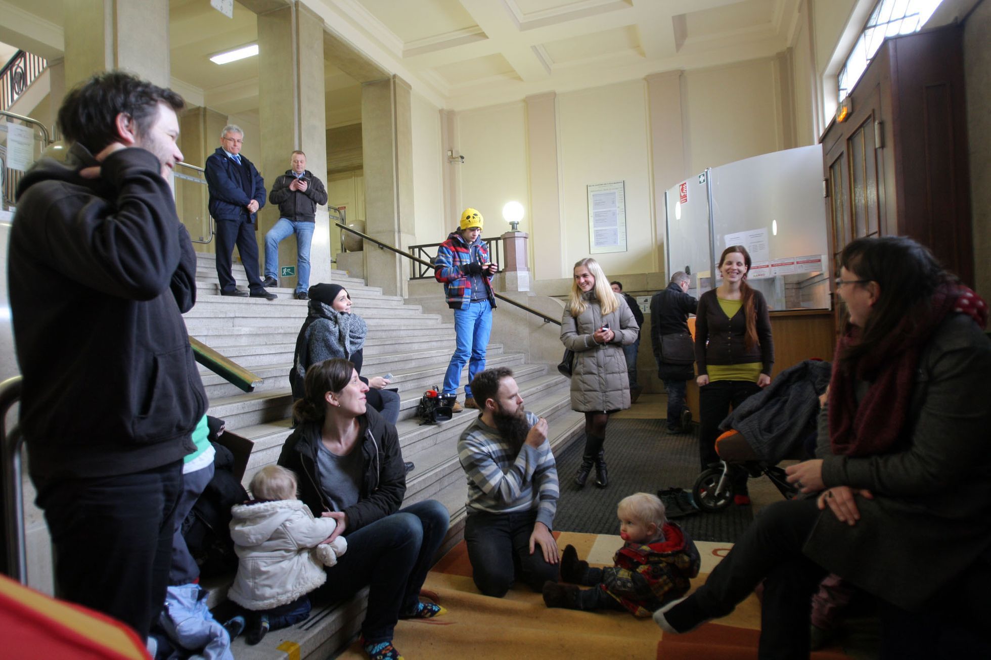 Demonstranti z Kliniky na ÚZSVM