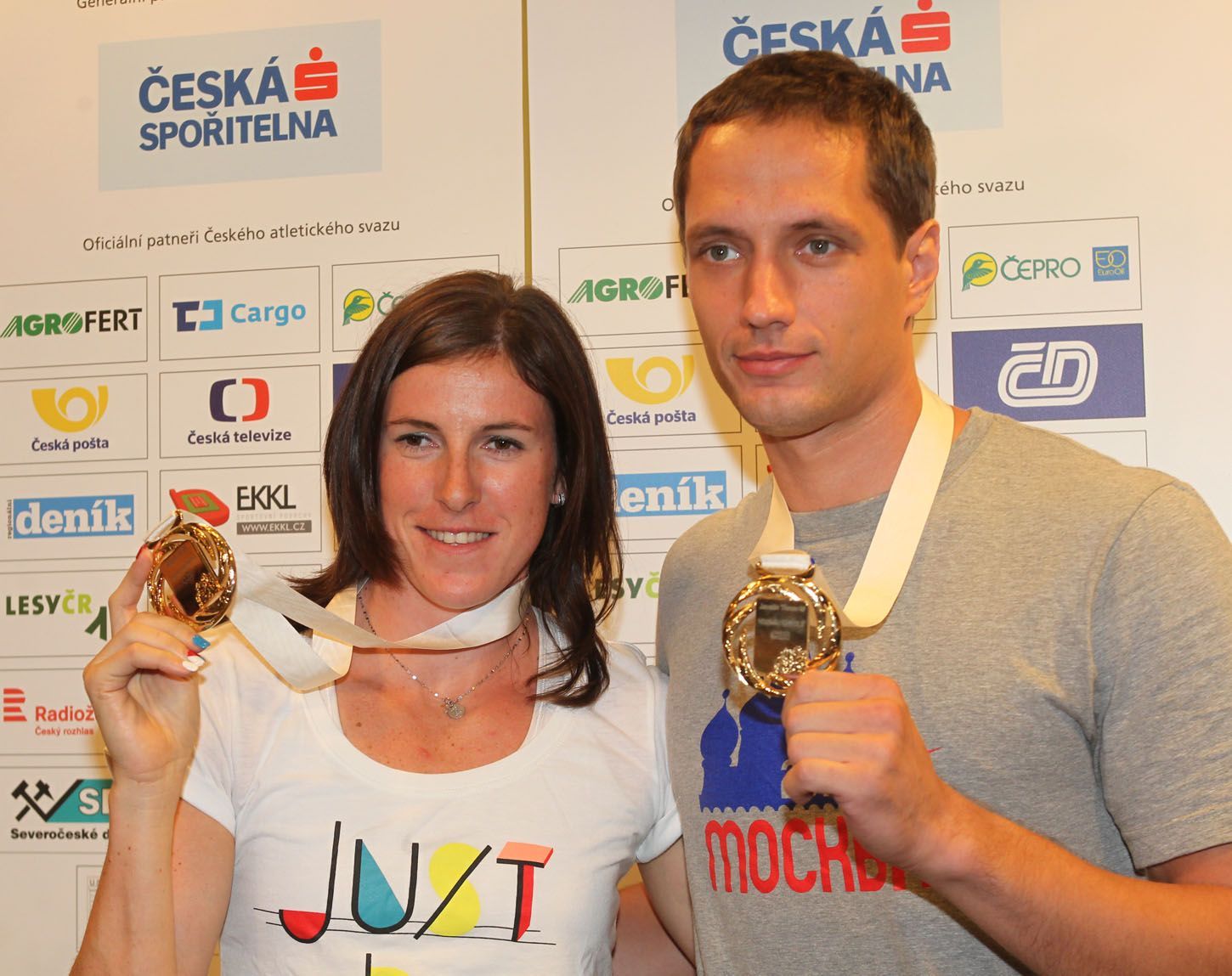 Vítězslav Veselý a Zuzana Hejnová přiletěli z MS v Moskvě 2013