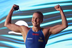 Sjöströmová získala na MS 19. individuální medaili a stíhá Phelpse