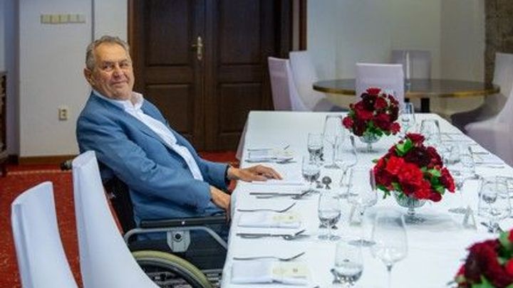 Polská média cupují Dudu za účast na oslavě Zemana. Byl to prý bál Putinových přátel; Zdroj foto: ČTK