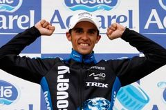 Rasmussen dál v čele Tour, etapu vyhrál Contador