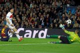 PSG se vytouženého gólu dočkal krátce po změně stran poté, co se Javier Pastore vyhnul ofsajdové pasti...