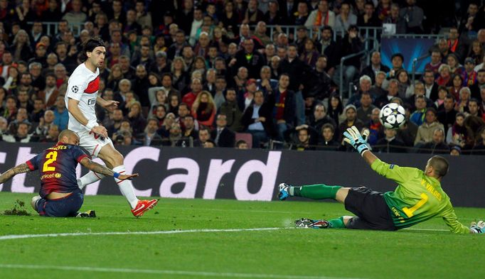 Fotbal: Barcelona - Paris St. Germain:  Javier Pastore dává gól (0:1)