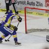 Hokej, Zlín - Plzeň: Jaroslav Balaštík - gól na 1:1