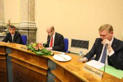 Odbory slibují vládě podporu, klíčové ale budou skutky