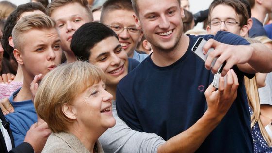 Selfíčkáři. Škromachovi následovníci mezi světovými politiky