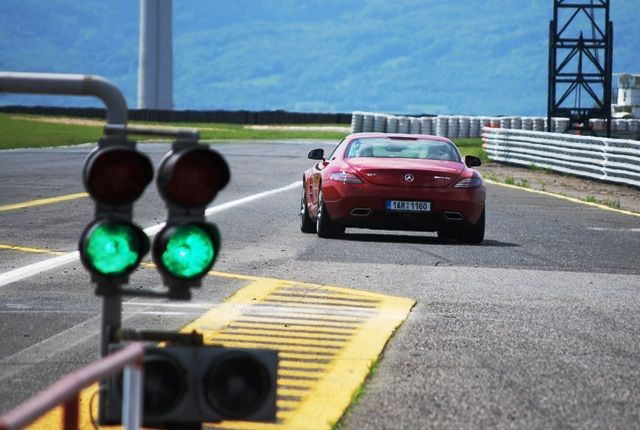 Mercedes sls amg 5