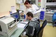 První ukrajinské zdravotní sestry míří do Česka. Učí se jazyk, ministerstvo jedná o urychlení víz