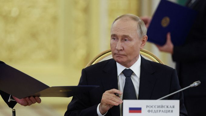 O tom nemluvte. Putin utnul gubernátora Kursku, který "propálil" rozsah operace (12. 8. 2024)