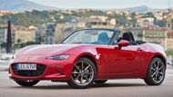 Nejvíce hrdí ovšem mohou být tvůrci vozu Mazda MX-5. Získala cenu za nejlepší design a rovněž je absolutním vítězem s právem honosit se titulem World Car of the Year.