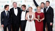 Jonathan Sehring, Ellar Coltrane, Cathleen Sutherland, Patricia Arquette, Ethan Hawke, a John Sloss z filmu Chlapectví, který získal při udílení britských filmových cen BAFTA cenu za nejlepší film.