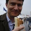 Cannes: Producent Pavel Strnad s bagetou - naší věrnou společnicí k snídani, obědu i večeři
