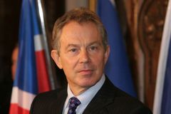 Británie pochybuje o Blairově moci