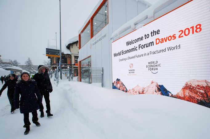 Zasněžený Davos před začátkem Světového ekonomického fóra.