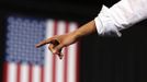 U.S. President Barack Obama talks at the Delta Center in Milwaukee, November 3, 2012. REUTERS/Larry Downing (UNITED STATES - Tags: POLITICS ELECTIONS USA PRESIDENTIAL ELECTION TPX IMAGES OF THE DAY) Published: Lis. 3, 2012, 9:50 odp.