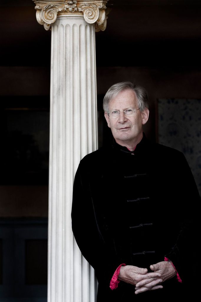 Sir John Eliot Gardiner.