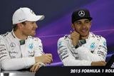 Zdá se, že zatím jsou vztahy Rosberga s Hamiltonem korektní. Ale vzpomeňte si na loňský rok, tam se také první polovinu sezony družili a v té druhé si šli vysloveně po krku.