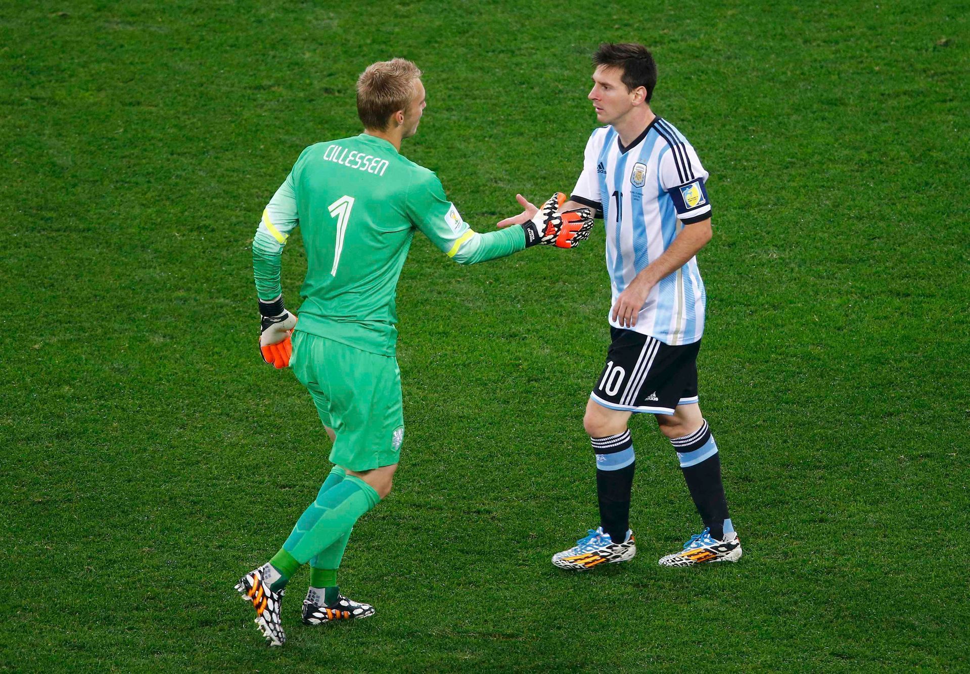 MS 2014, Argentina-Nizozemsko: Jasper Cillessen - Lionel Messi