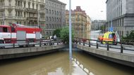Zaplavený Těšňov, kde se nachází stanice metra Florenc.