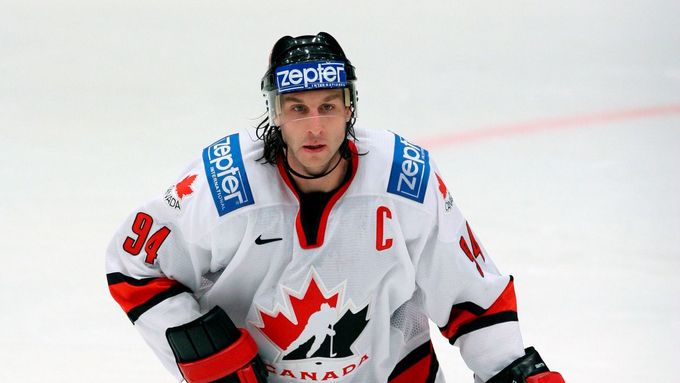 Kanadský kapitán Ryan Smyth na hokejovém MS 2005 ve Vídni.
