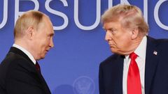 FILE PHOTO: U.S. President Trump meets with Russian President Putin in Alaska