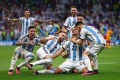 Nizozemsko - Argentina 2:3. Penaltové drama rozhodl Martínez, dál jde Argentina