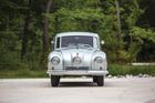 Tatra 87 je podle aukční síně z roku 1948 a prošla kompletní renovací.