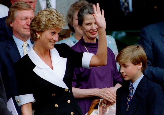 S milovanou matkou, princeznou Dianou, se William (na snímku zcela vpravo) přišel v červenci 1994 podívat na finále ženského Wimbledonu.