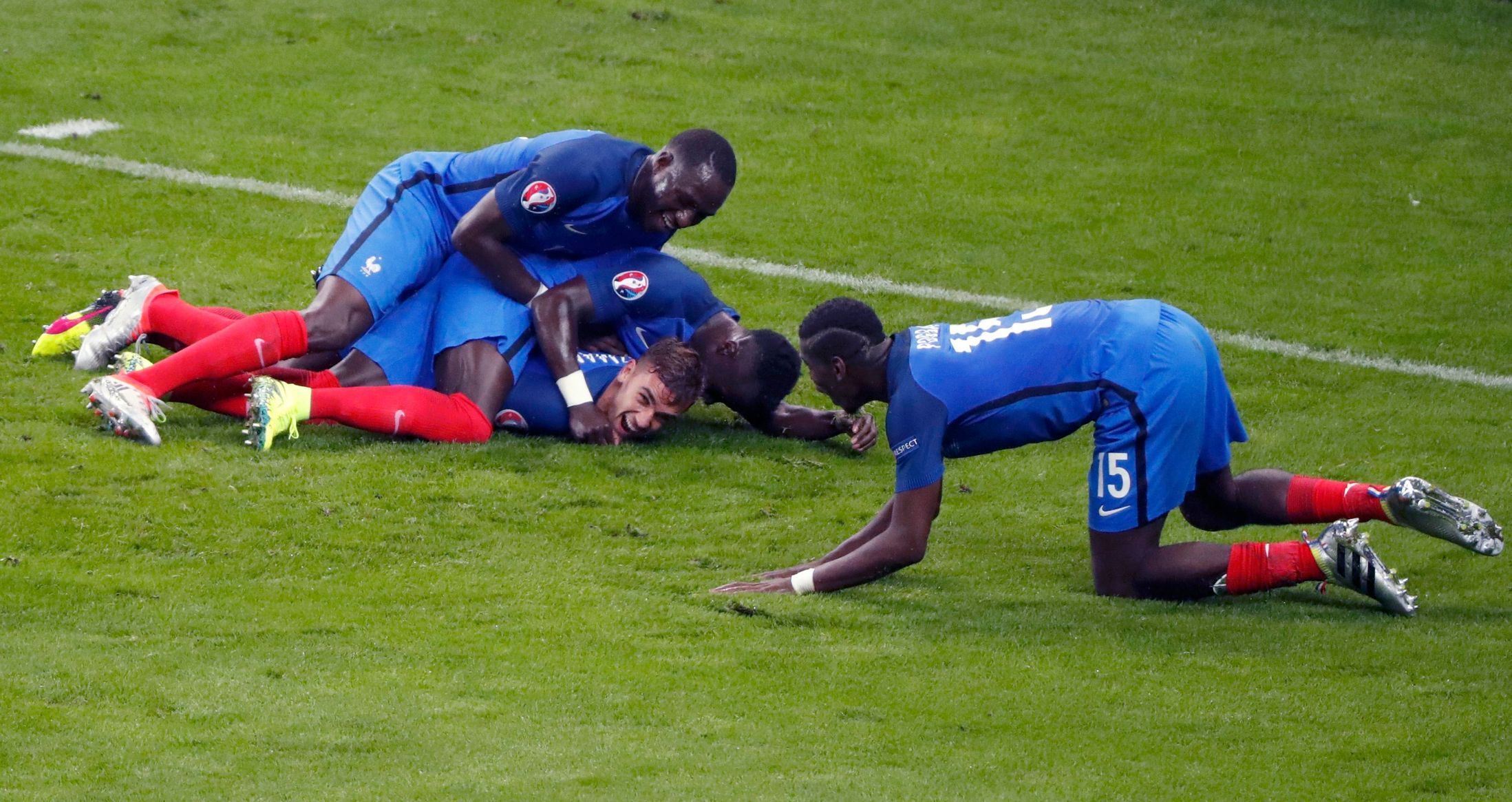 Euro 2016, Francie-Island: Francie slaví gól na 4:0