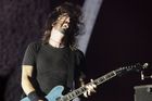 Foo Fighters vyrážejí na Zvukové dálnice v zajetí osmiček