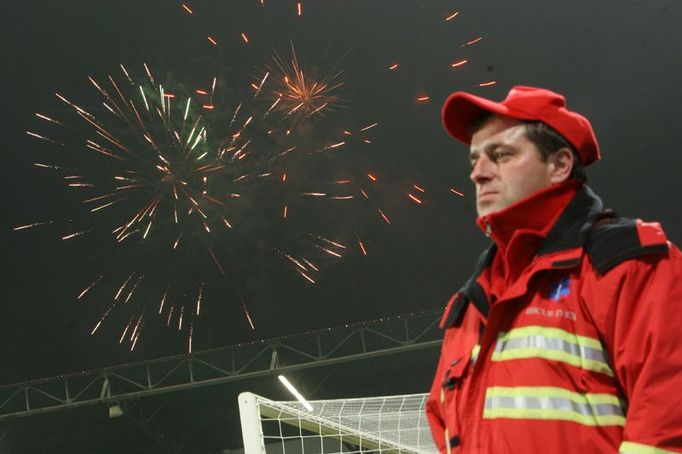 Pro Žilinu to bylo důležité utkání. Před zápasem byl nad stadionem odpálen ohňmostroj.