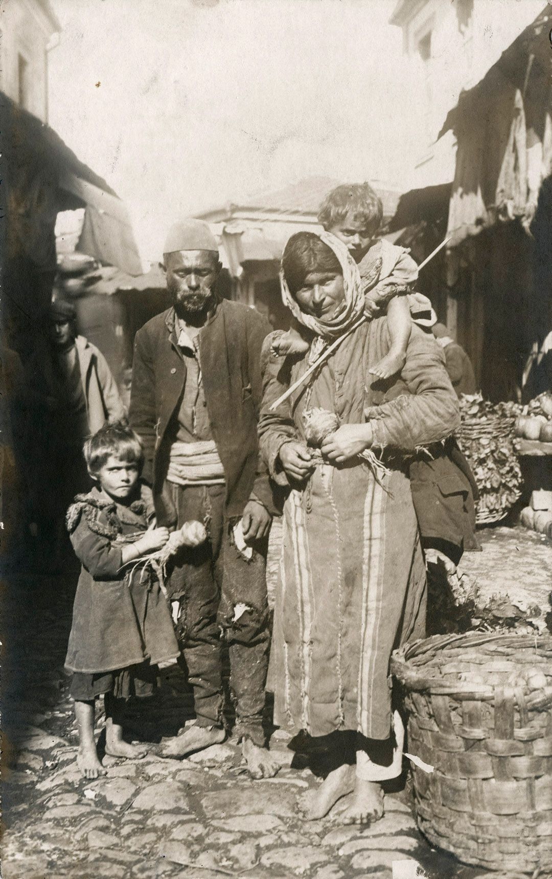 Nepoužívat / Jednorázové použití / Fotogalerie / Makedonští Romové očima německých vojáků / WWI. / 18