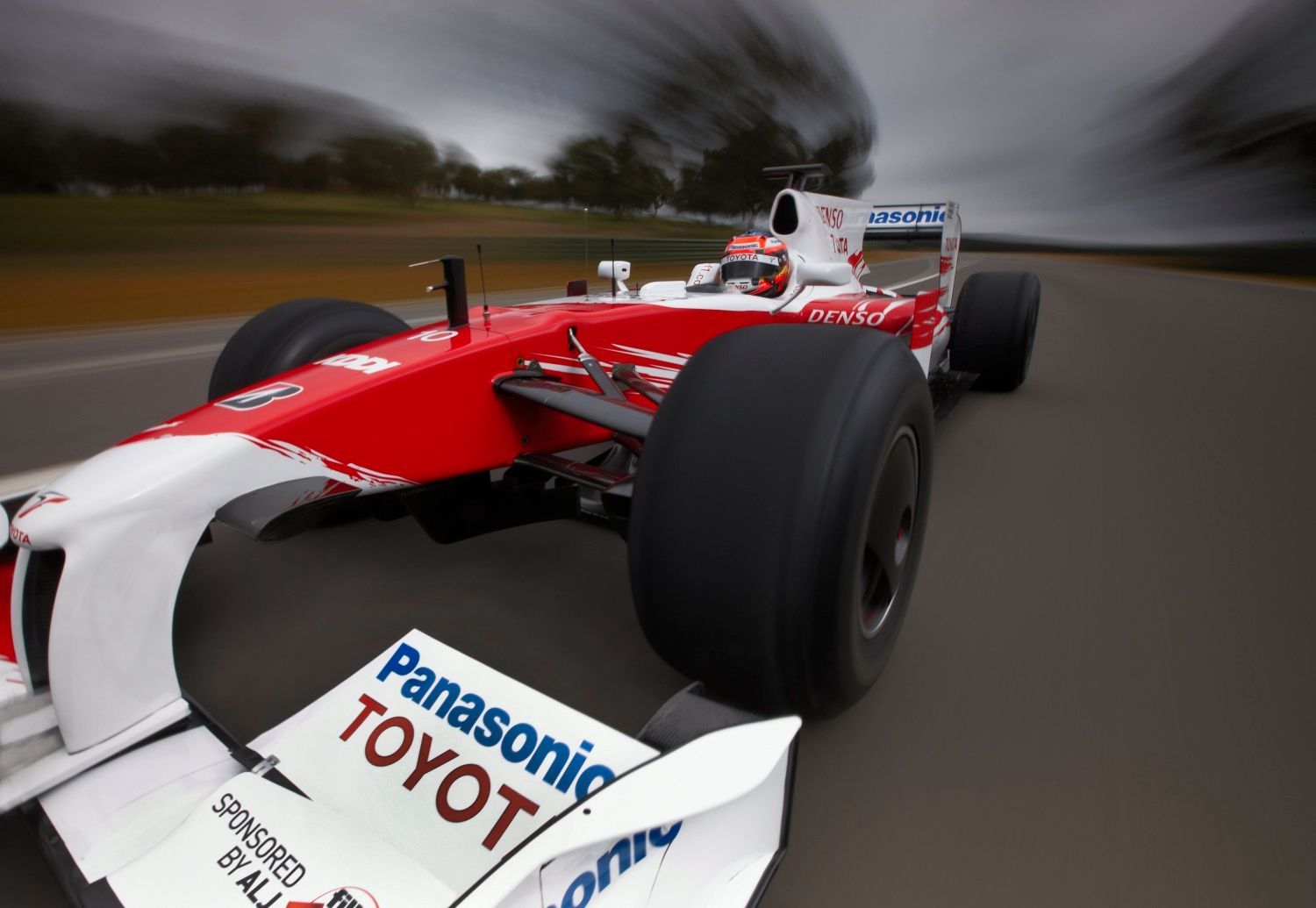 F1 2009: Toyota