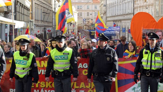 Demonstrace za svobodný Tibet a demokracii v Česku, ilustrační foto.